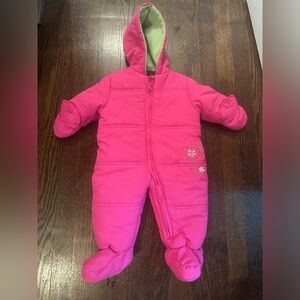 3/6 mos bunting like new